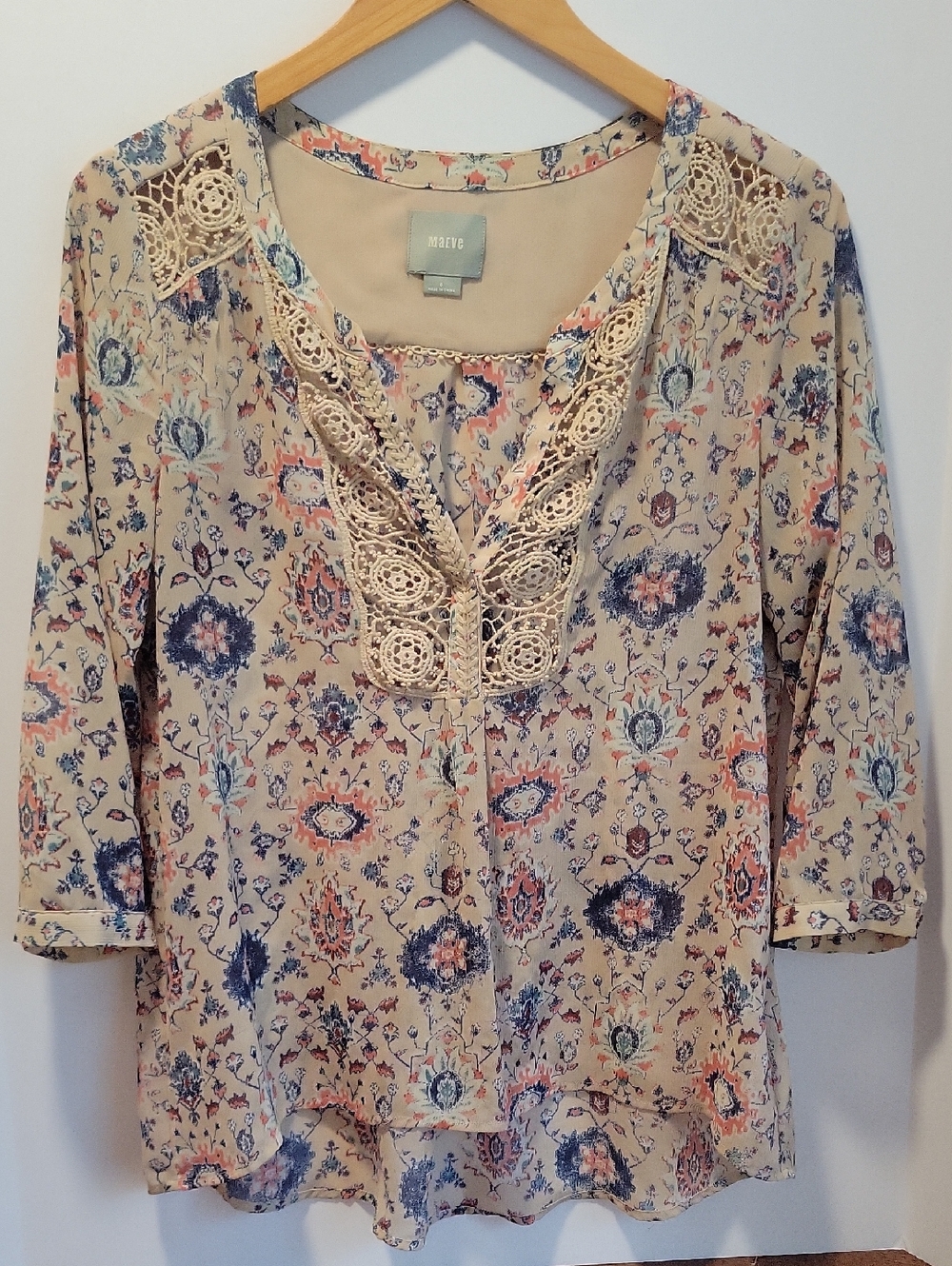 Anthropologie Maeve Viola Floral Crochet Blouse Cream With Navy & Peachy Pink
